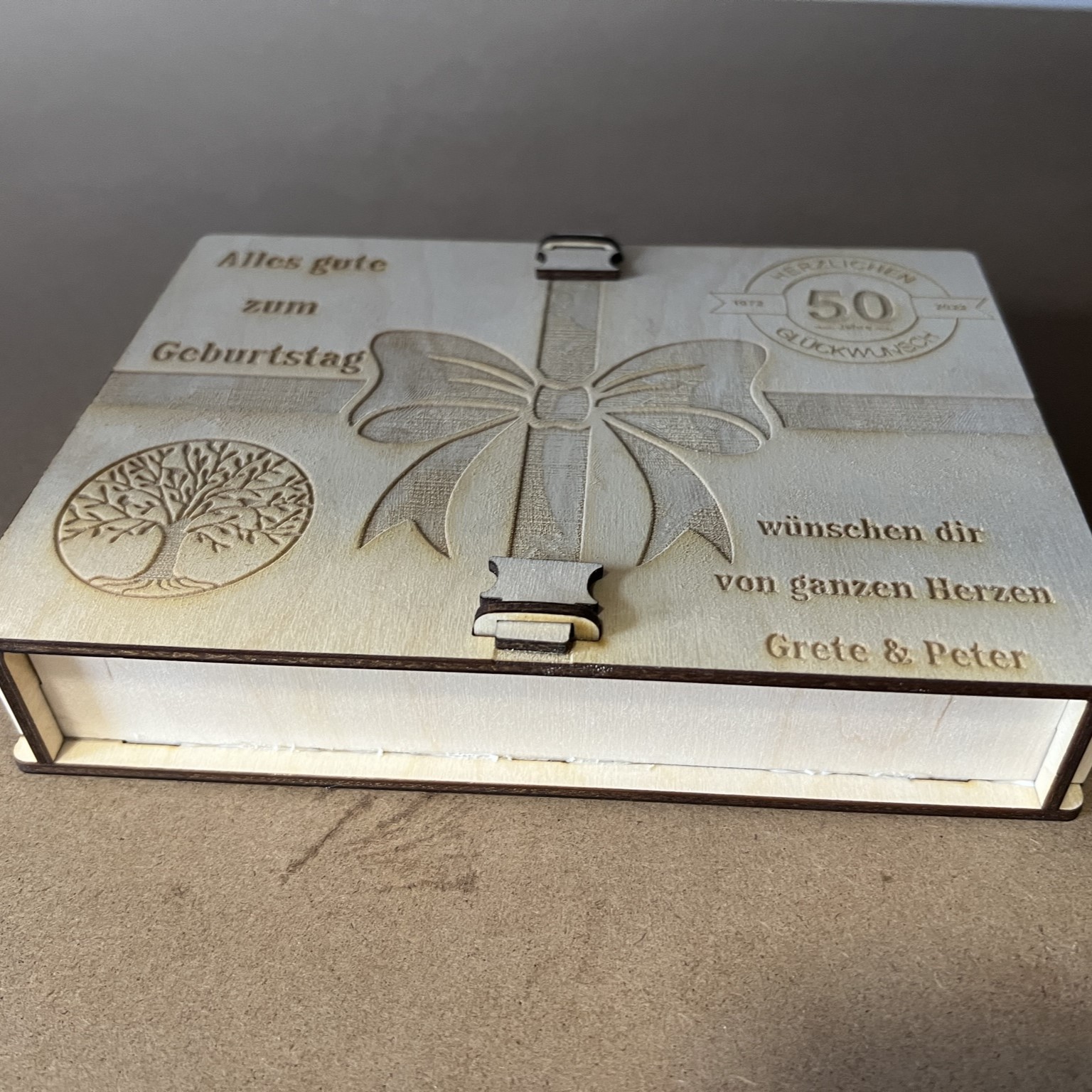 Geschenkbox aus Holz
