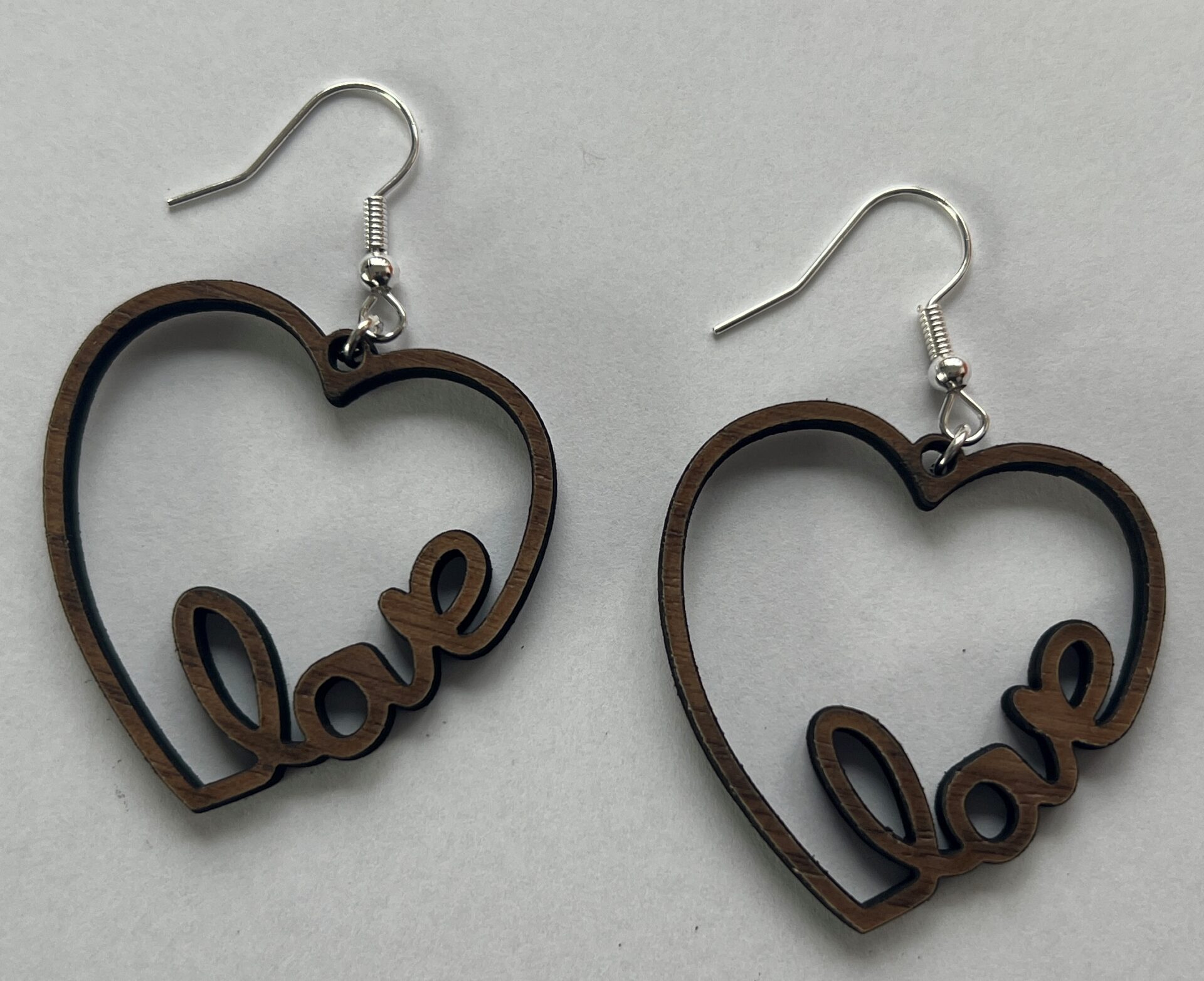 Holz Ohrring Herz – LOVE – NEU